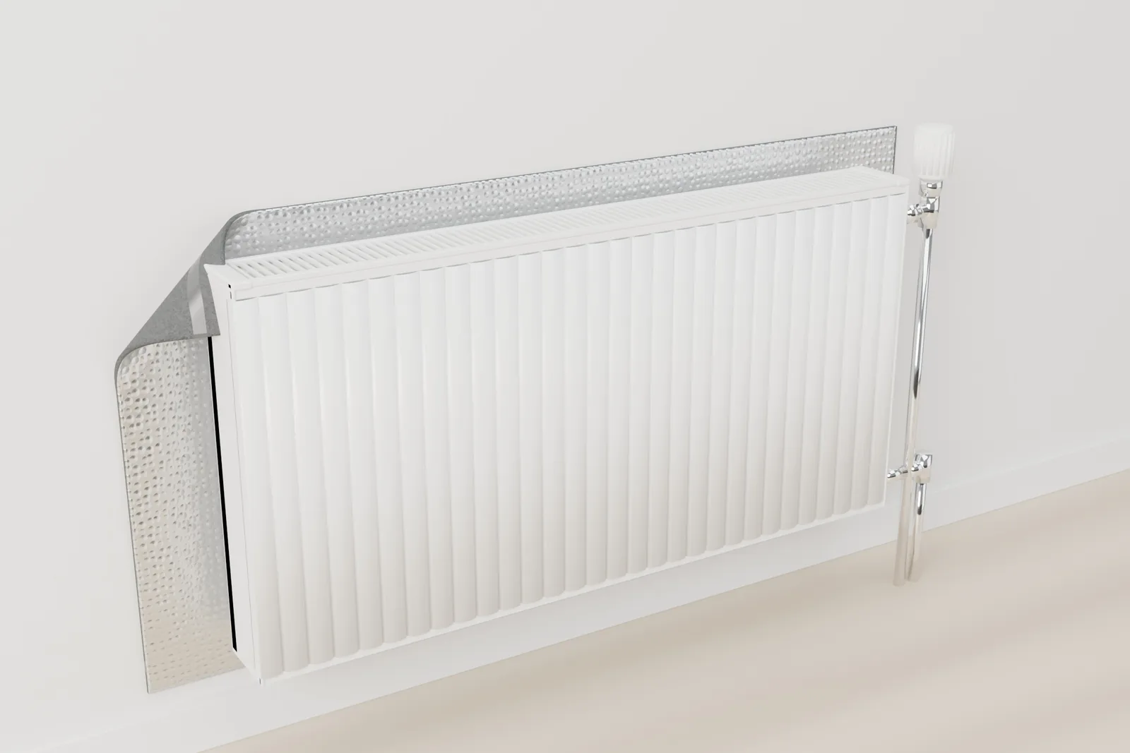Isoflect Recuperator aangebracht op de wand achter de radiator, met het aluminium naar de radiator gericht